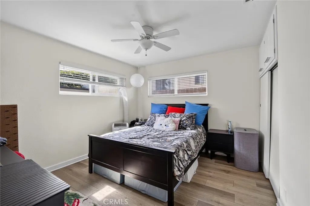 Middle Unit- 1 bedroom-