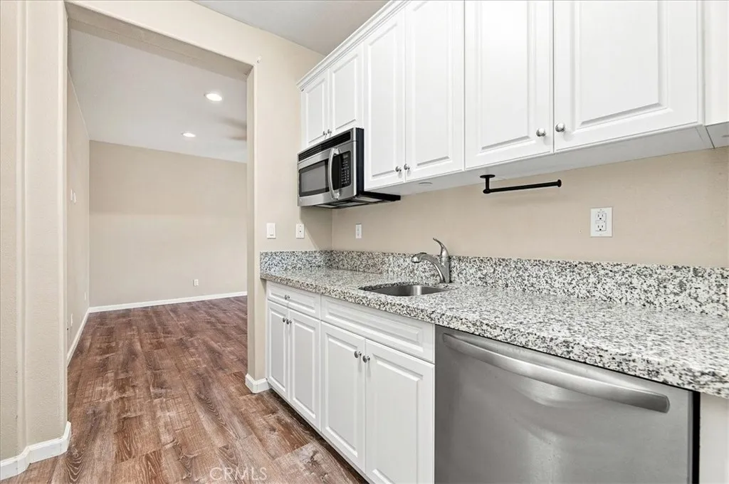 SS Appliances and Sink