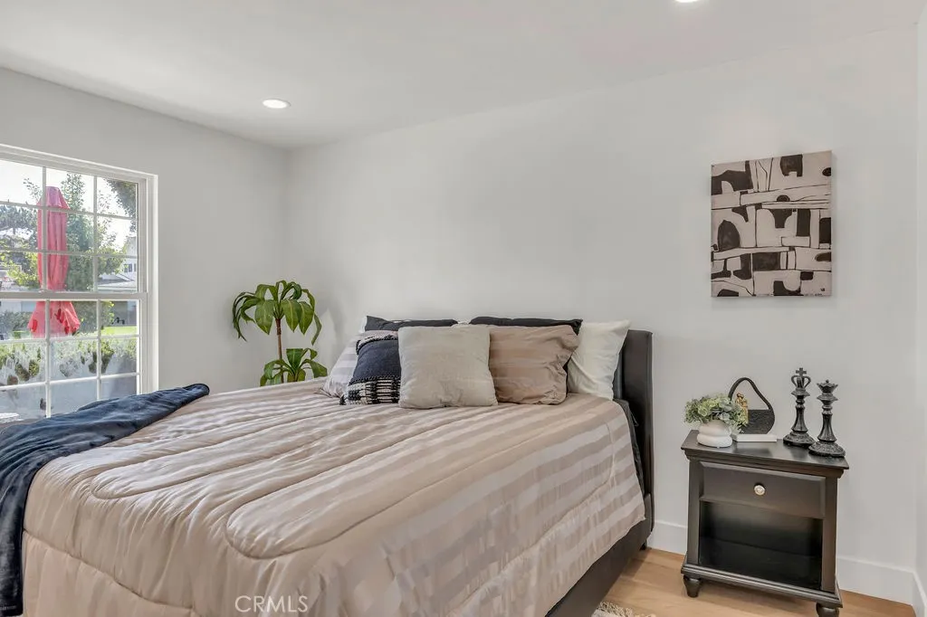Large Master Bedroom Large Master Bedroom