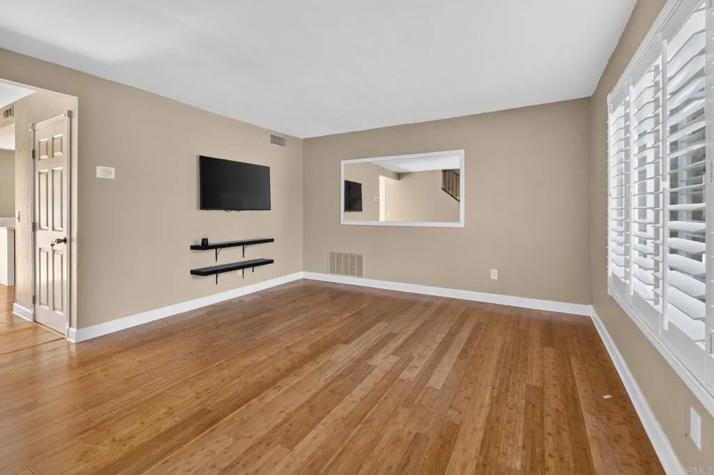 2138 Via Robles, Oceanside, California 92054 — photo 4