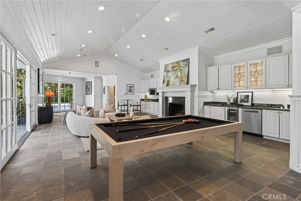 Guest/ Pool House