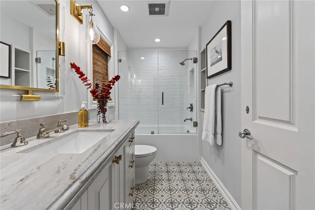 Ensuite​​‌​​​​‌​​‌‌​​‌​​​‌‌​​​‌​​‌‌​​‌‌​​‌‌​​​​ Bathroom