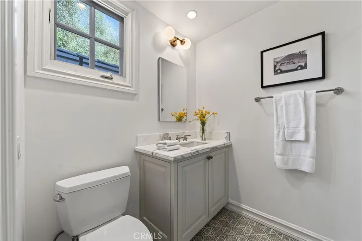 Upstairs Bedroom Bath En suite