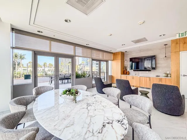 Entertainment Lounge (Community)
