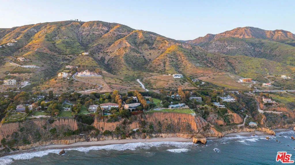 4130 Encinal Canyon Road, Malibu, California 90265 — photo 4
