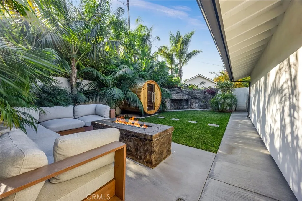 1711 Sirrine, Santa Ana, California 92705 — photo 5