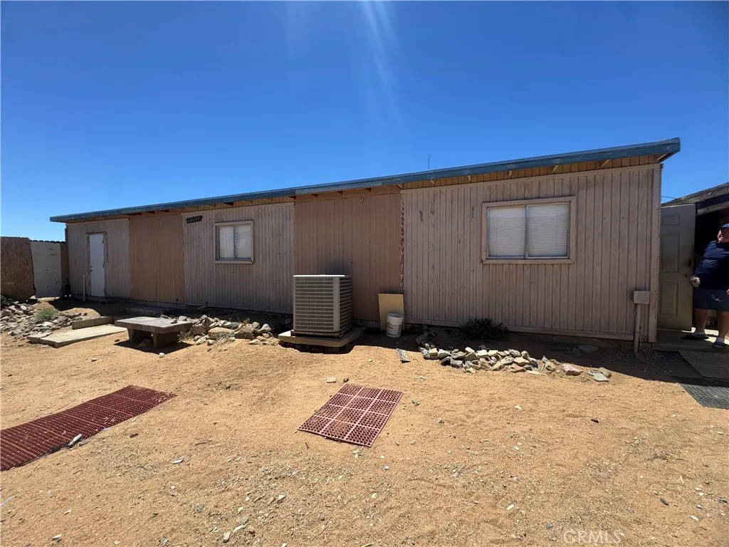 1474 Old Woman Springs, Landers, California 92285 — photo 4