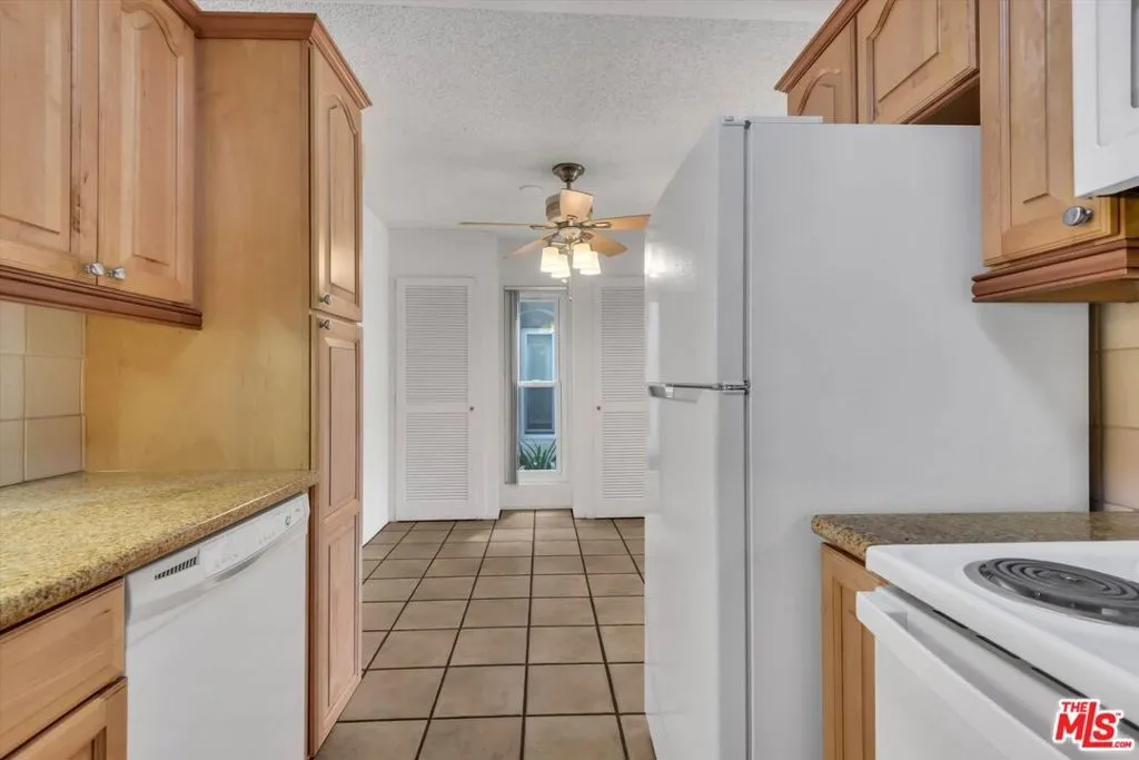 Kitchen to Dining Area