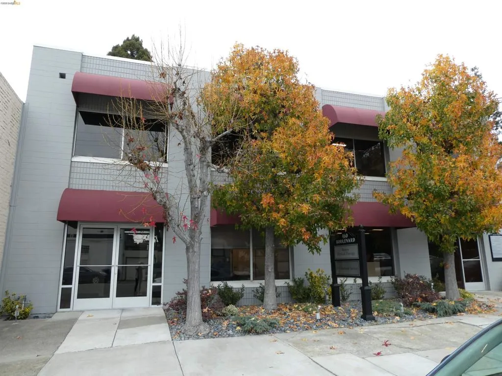 460 Blvd Way
