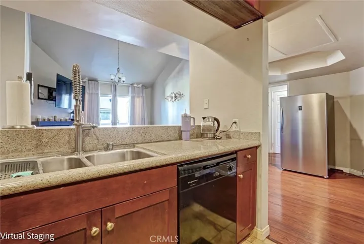 20253 Keswick, Winnetka, California 91306 — photo 4