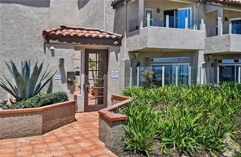 Entrance into the Ocean Breeze Community