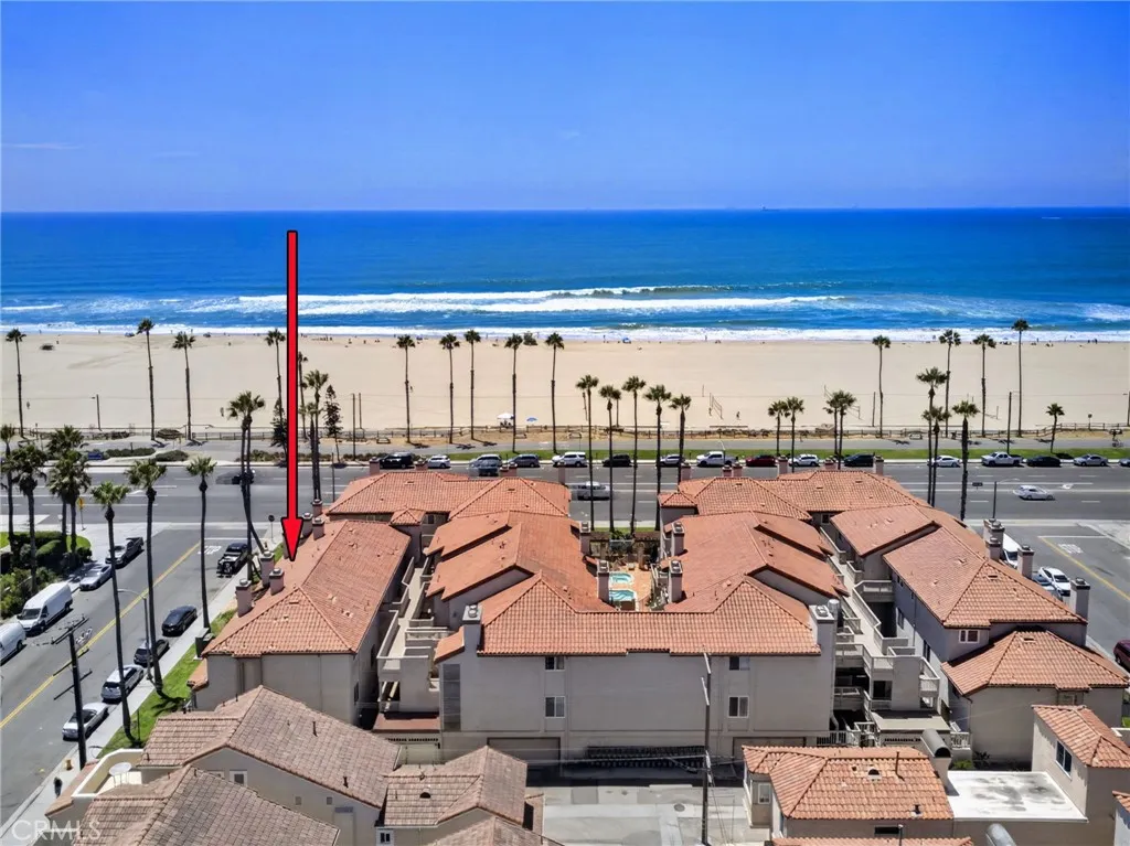 Walk to the Beach from this great location!