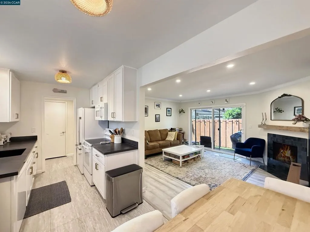 2548 Jones Rd 10, Walnut Creek, California 94597 — photo 4