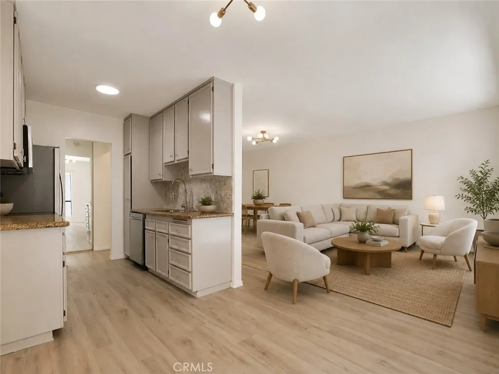 7300 Franklin Avenue 354, Los Angeles, California 90046 — photo 5