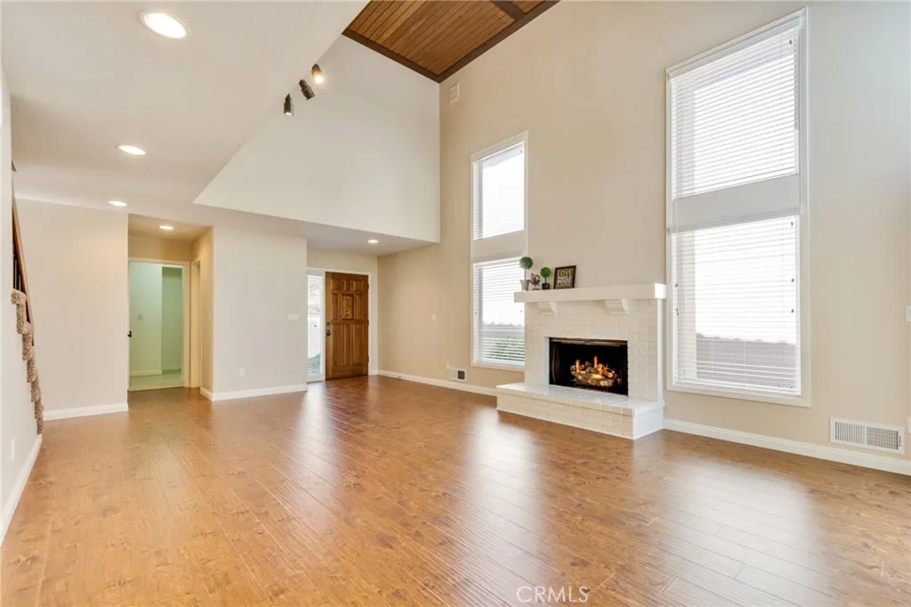 360 Calle Marseille, Long Beach, California 90814 — photo 4