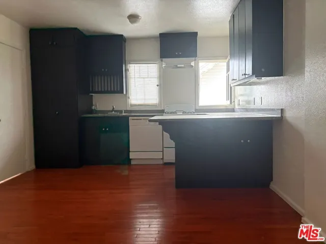5th Ave C Kitchen 1.3