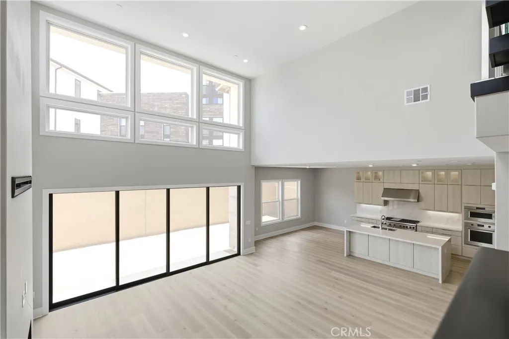 Living Overview