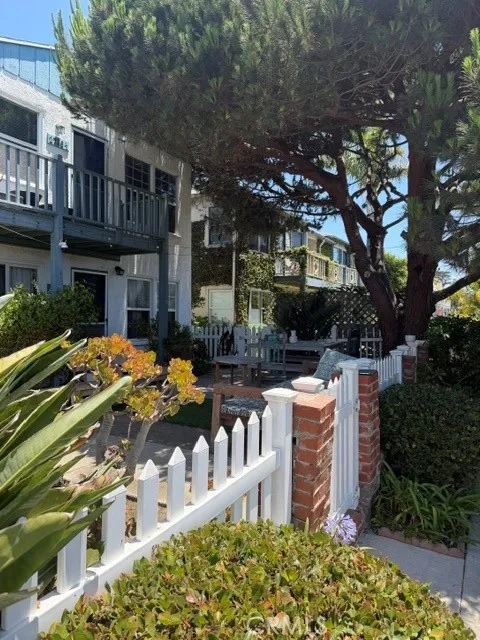 2722 Grand Canal, Los Angeles, California 90291 — photo 4