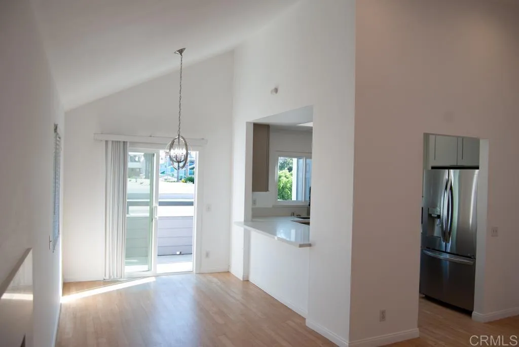Dining & Kitchen