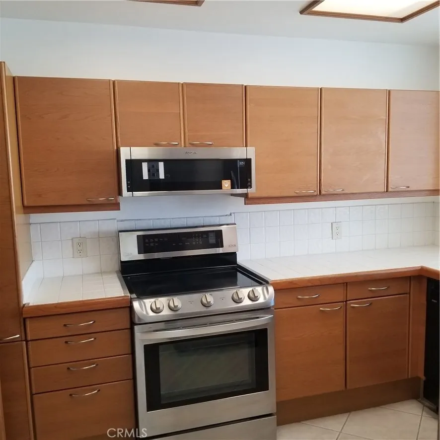 Kitchen, electric range, new microwave
