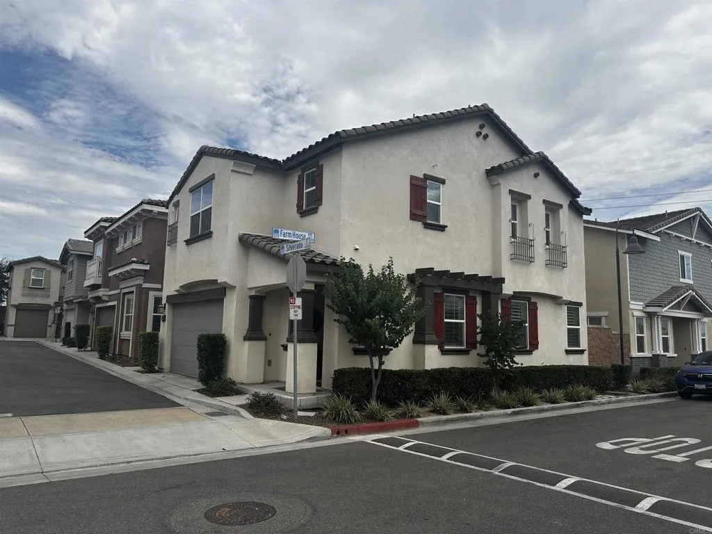 13842 Farmhouse Ave