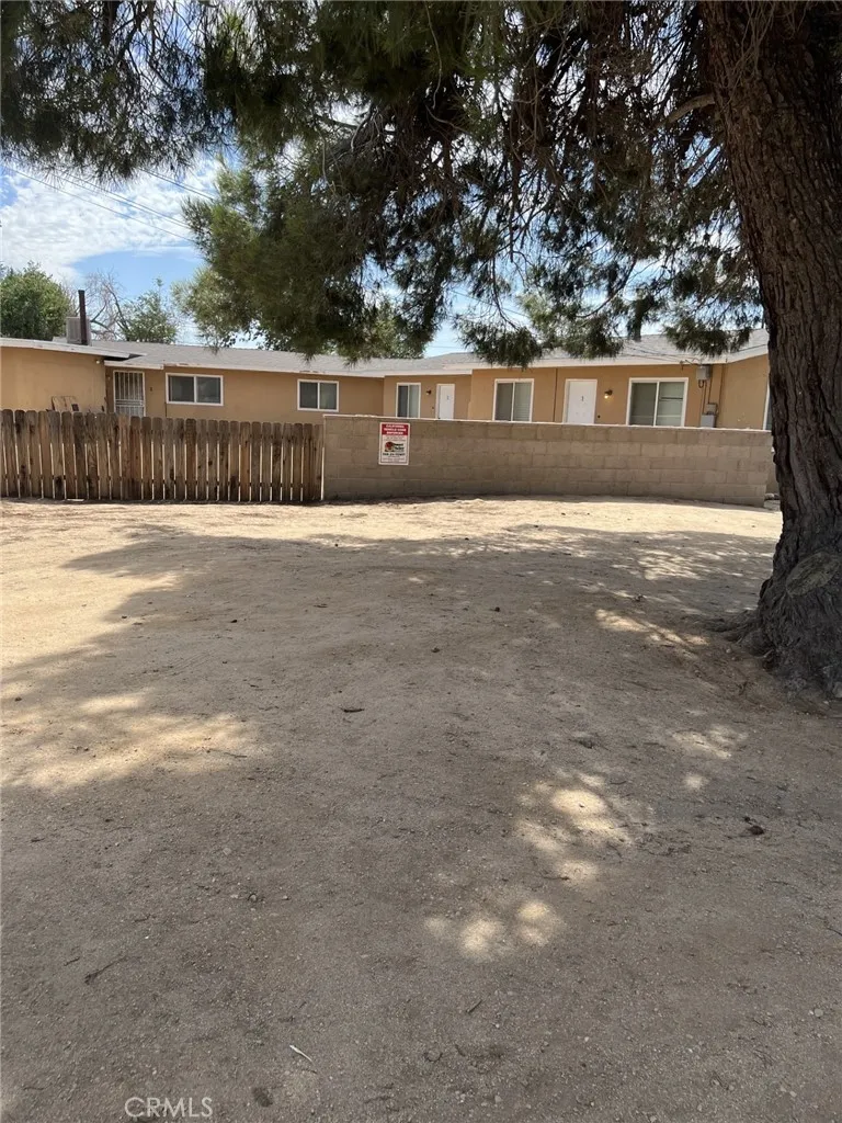 12623 Kiowa, Apple Valley, California 92308 — photo 5