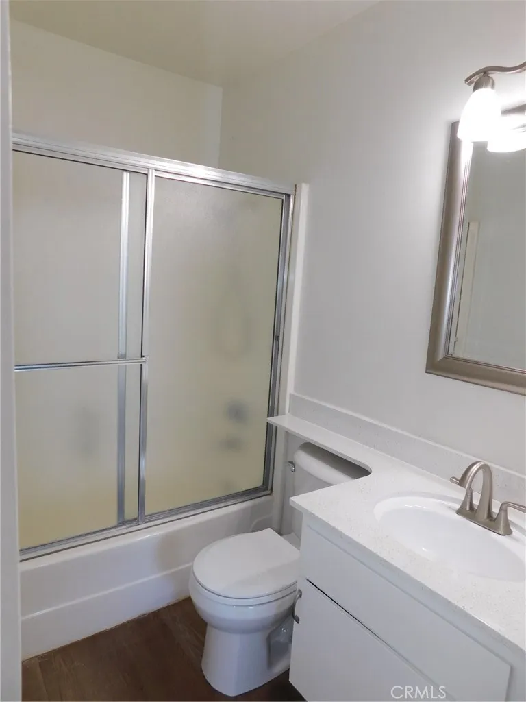 Upstairs Hall/Guest bathroom