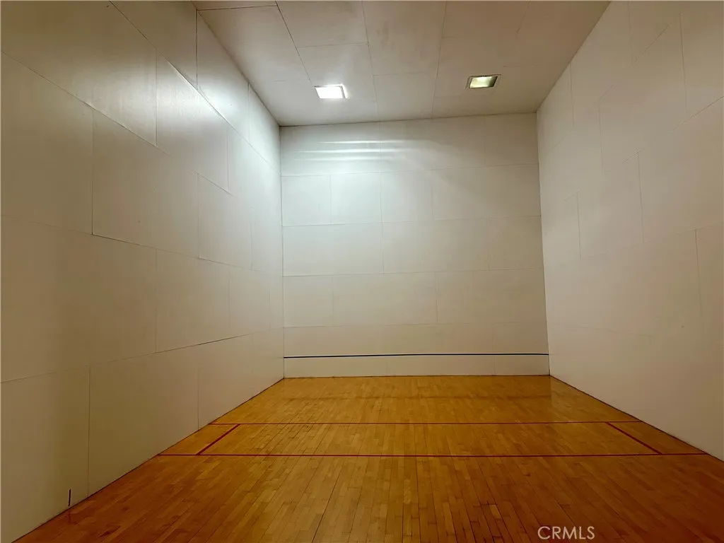 Racketball court