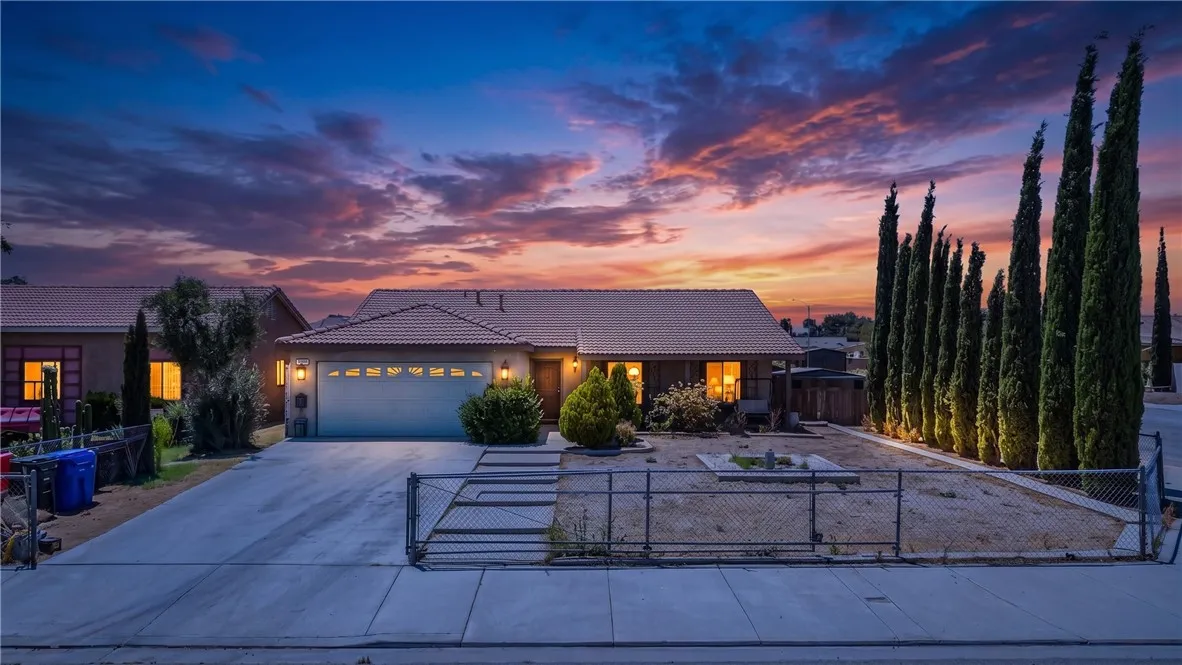 10727 Pershing