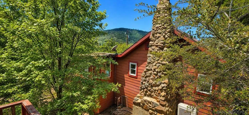 https://zimg.paragon.ice.com/ParagonImages/Property/PA/SDMLS/260019063/3/120/90/2eb05aebc8402ce1332ec0a3b4954f4f/3/6455d1eeacbf71055e85acb16b044e57/260019063-b4bb9de9-d016-425c-a02f-0425df3bda55.JPG