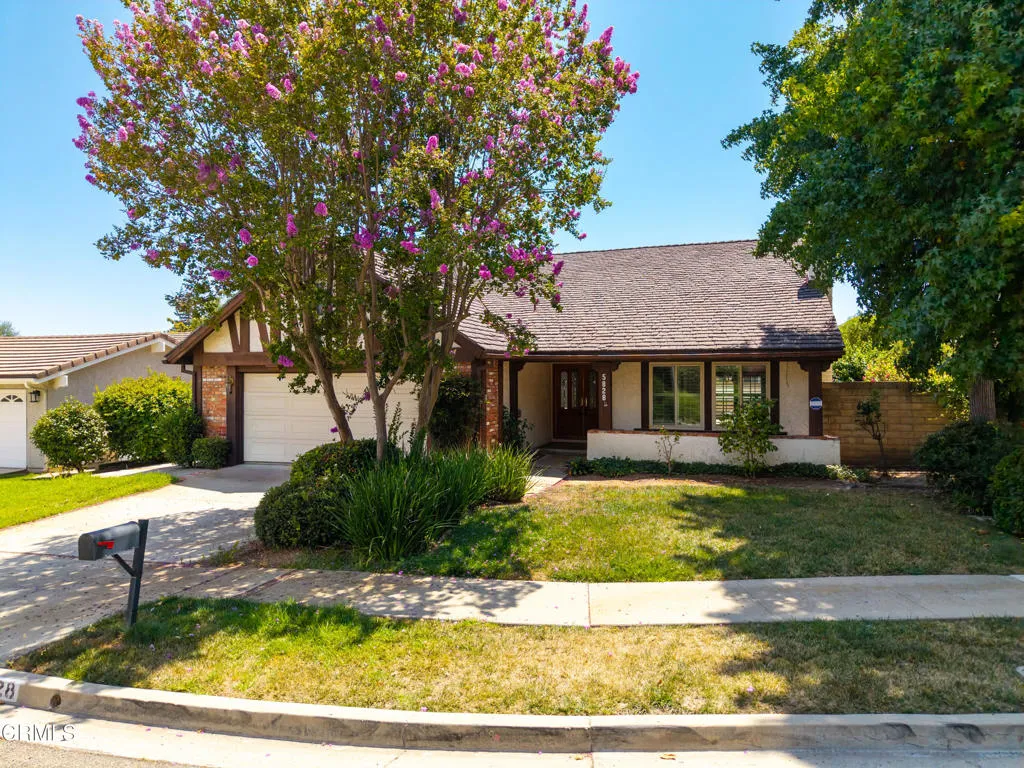 5828 Sunny Vista Avenue, Oak Park, California 91377 — photo 5