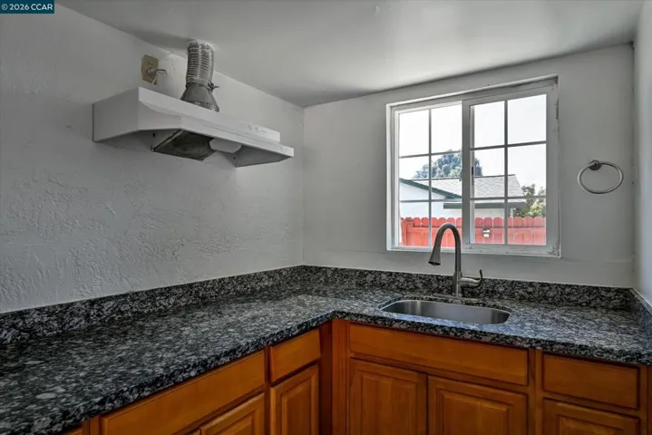 2nd 'outside kitchen'