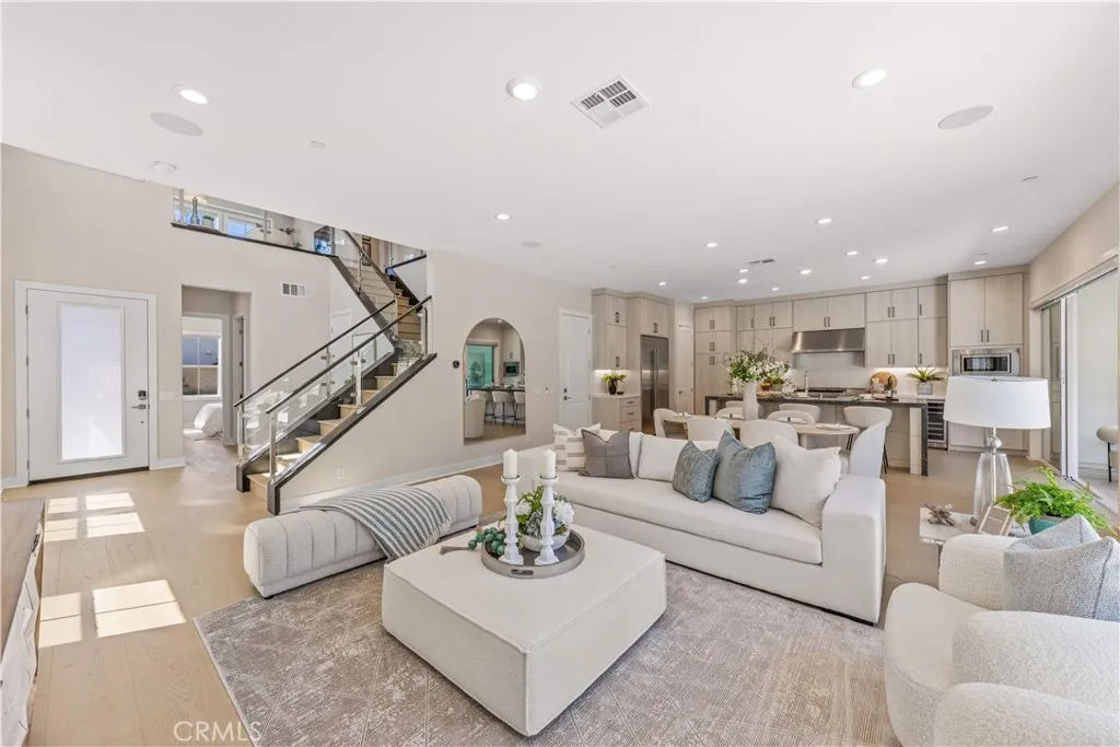 400 Riverbend, Lake Forest, California 92630 — photo 4