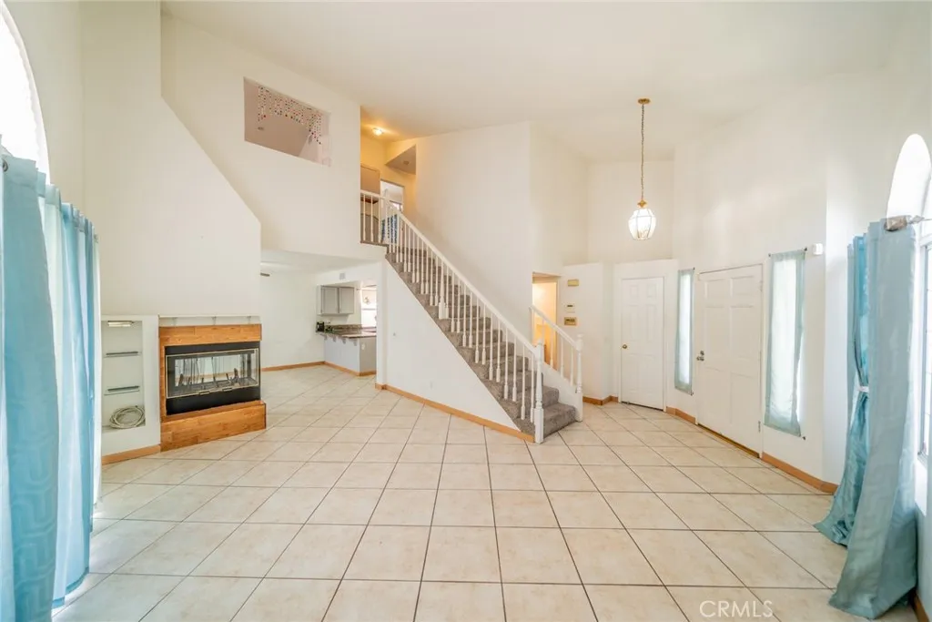 27495 Silverberry, Highland, California 92346 — photo 5