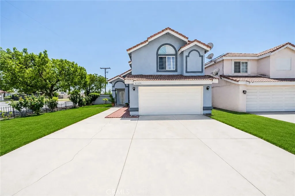 27495 Silverberry