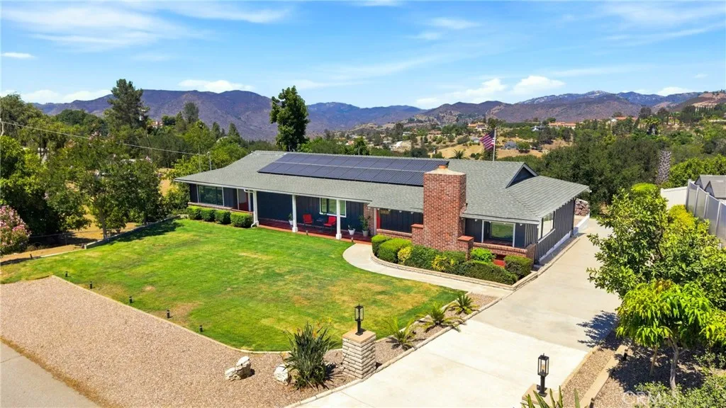 1019 Riverview Dr