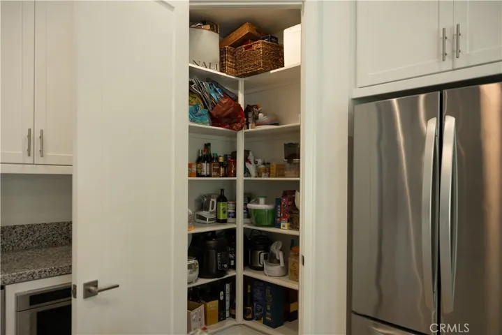 Walk in Pantry