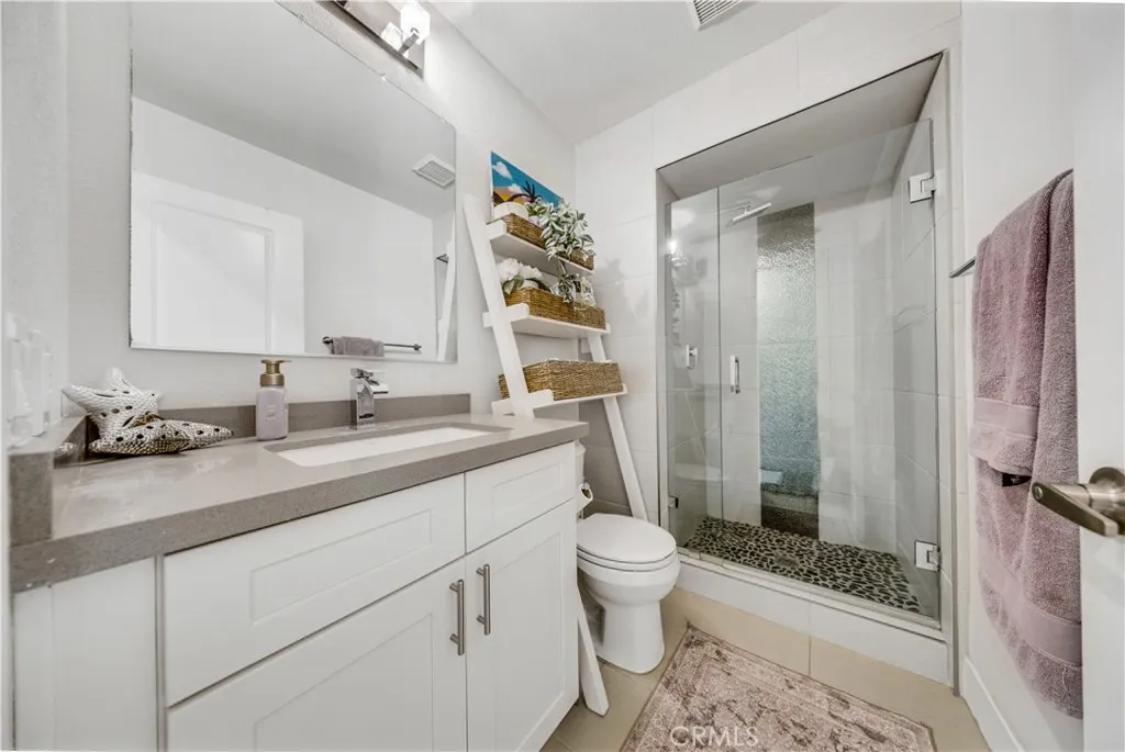 Main Floor Bathroom