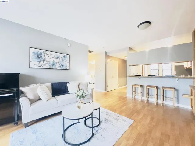 320 N Villa Way, Walnut Creek, California 94595 — photo 5