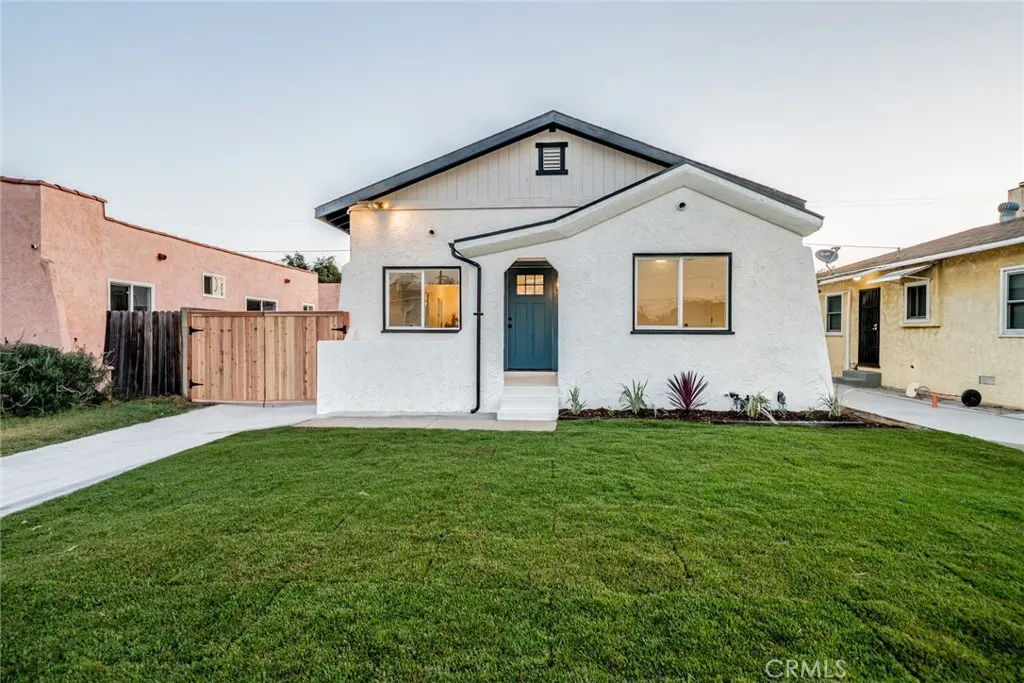 1315 E 55th
