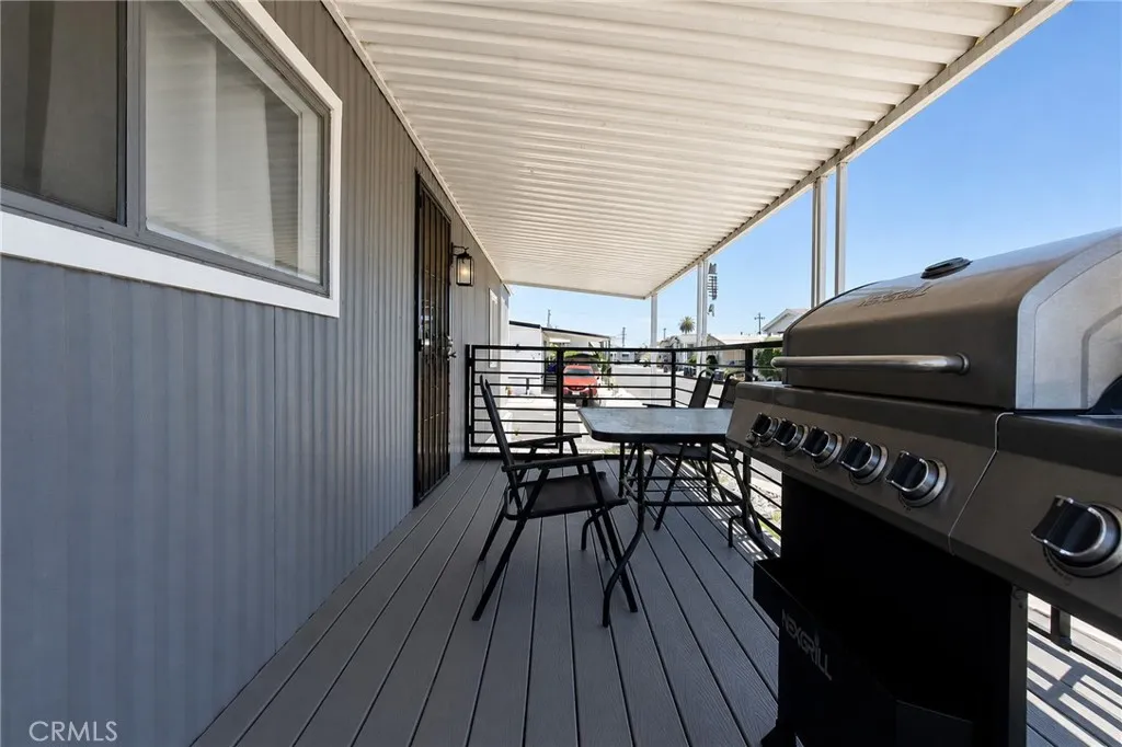 Covered front porch.