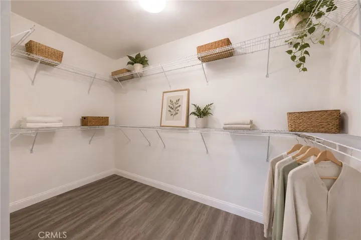 Virtual staged closet