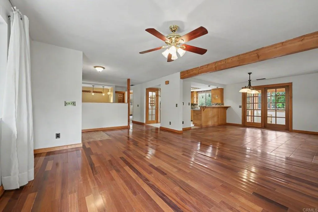 Living room/Dining​​‌​​​​‌​​‌‌​​‌​​​‌‌​​​‌​​‌‌​​‌‌​​‌‌​​​​ room