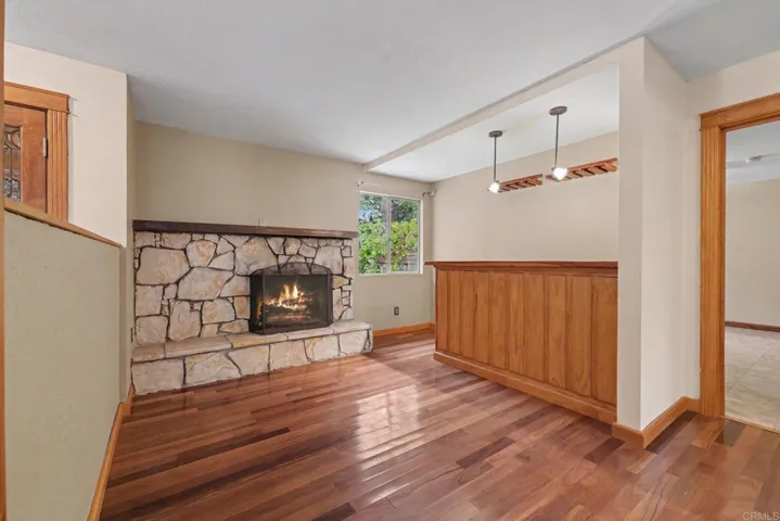 den w/bar area