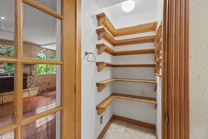 walk-in pantry