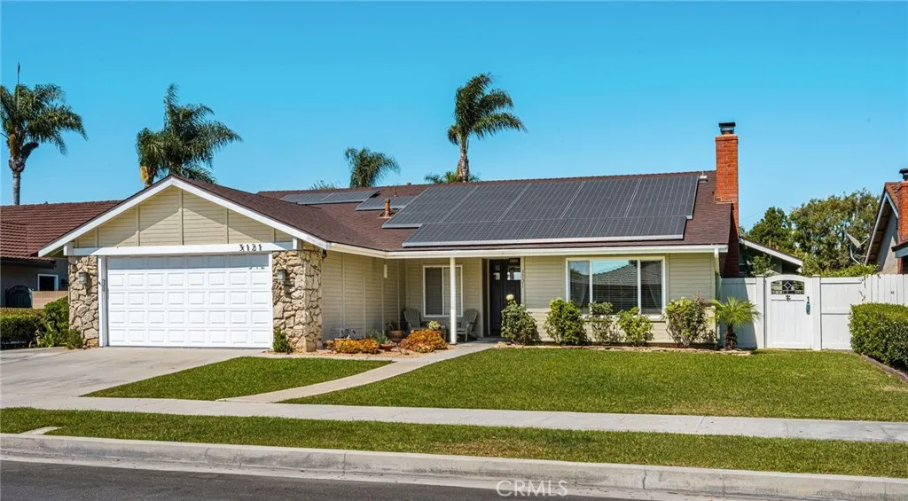 3121 N Hearthside