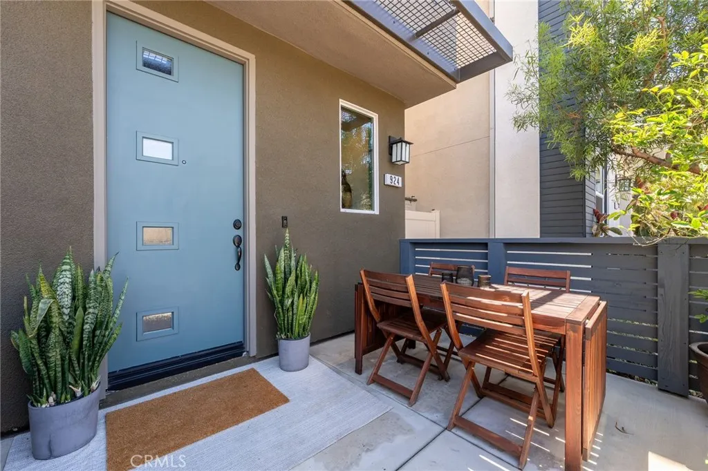 Front Door Entrance and Porch