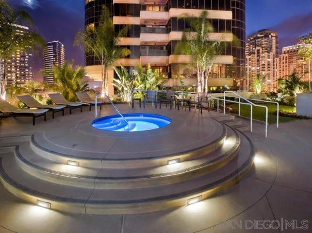 Swimming Pool/Hot Tub/Sauna