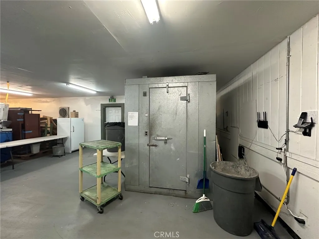 2410 Armory, Barstow, California 92311 — photo 5