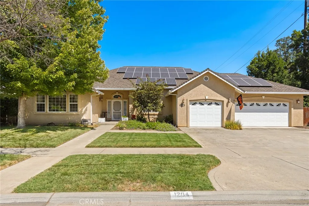 1204 Windecker Dr